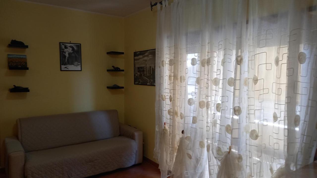 Apartmán Domus Claudio Fiumicino Exteriér fotografie
